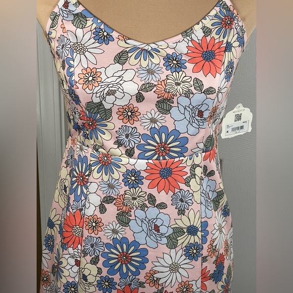 Altar’d State‎ |Vibrant Floral Halter Dress | NWT | Medium - Picture 7 of 9